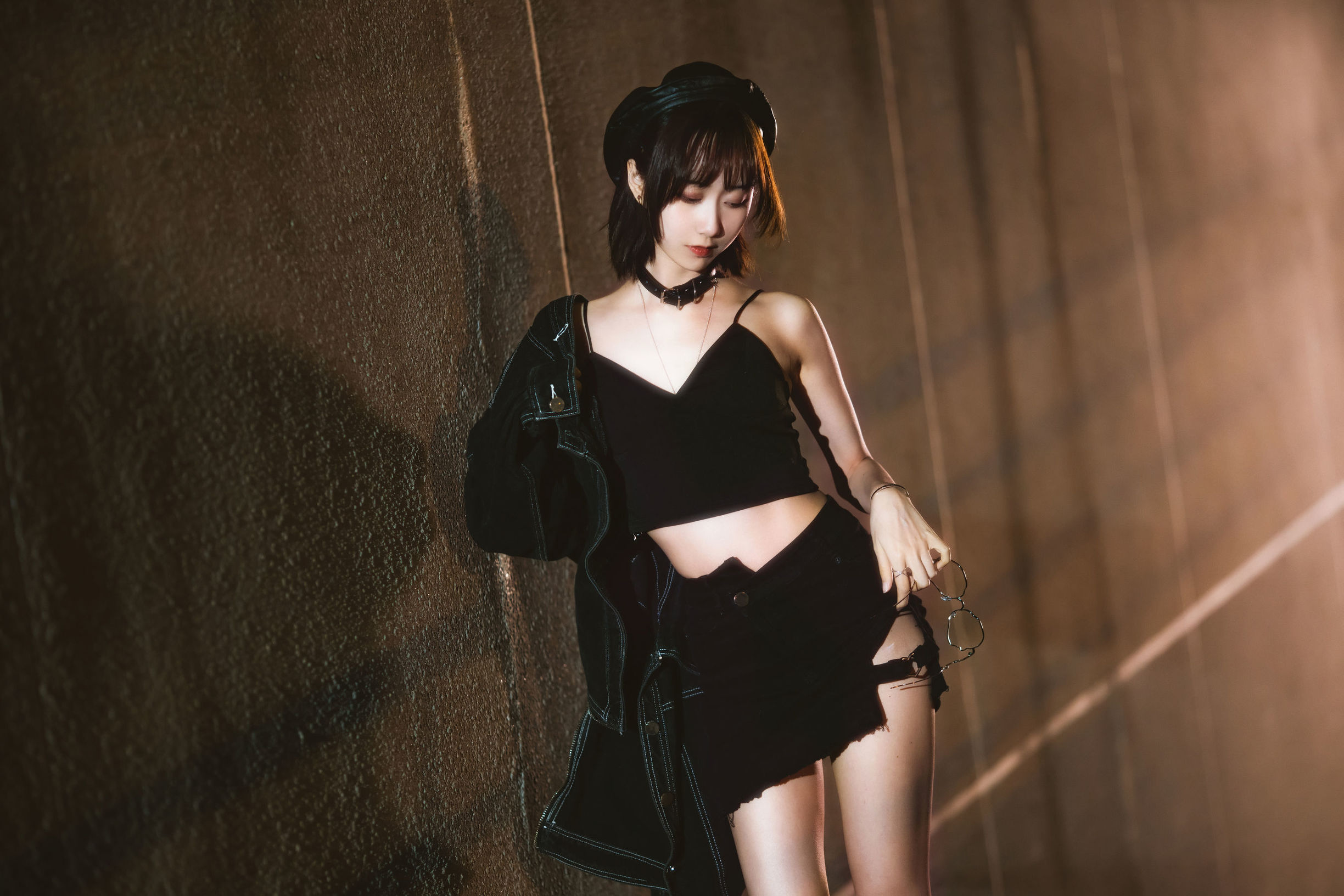 [Cosplay写真]萌系小姐姐木绵绵OwO室外短裙插图6